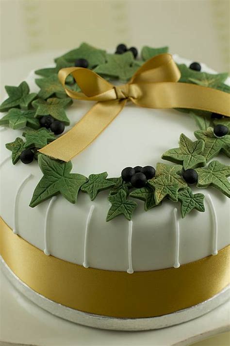 Awesome Christmas Cake Decorating Ideas - family holiday.net/guide to ...