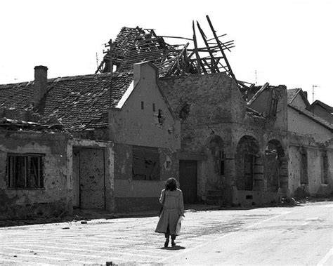 21 Dramatic Photographs of the Croatian War of Independence