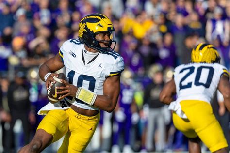 Michigan Football Benches Qb Alex Orji For Jack Tuttle Vs Washington