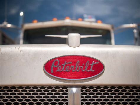 Common Peterbilt Truck Breakdowns Repair Tips