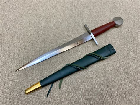 Medieval Daggers - Quillon Dagger - Tod Cutler