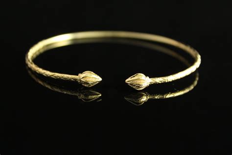 14K Gold Handmade West Indian Bangle with Cocoa Pod 14 Karat