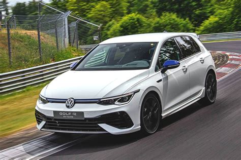 20周年を祝う特別チューン フォルクスワーゲン・ゴルフ R 20イヤーズへ試乗 332psを獲得 後編 | AUTOCAR JAPAN