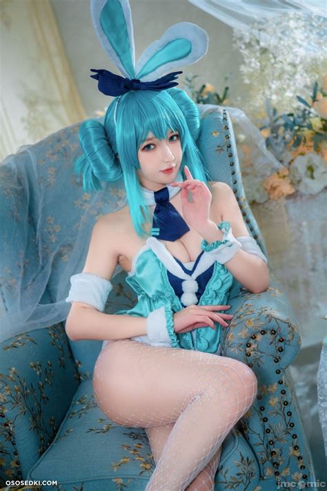 Miku Hatsune Naked Cosplay Asian Photos Onlyfans Patreon Fansly