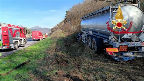 Incidente Sull Autostrada A Tra Calenzano Il Bivio Con La Direttissima