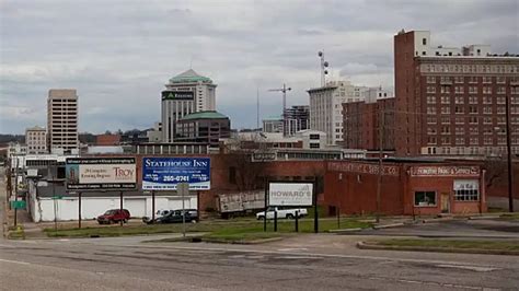 Brawl At Montgomery Alabama Riverfront Dock Caught On Video United