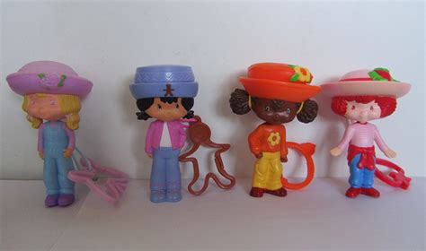 19 Mcdonald S Happy Meal Toys From The 00s That Ll Give You Nostalgia