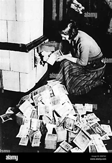 Hyperinflation Germany Stockfotos Und Bilder Kaufen Alamy