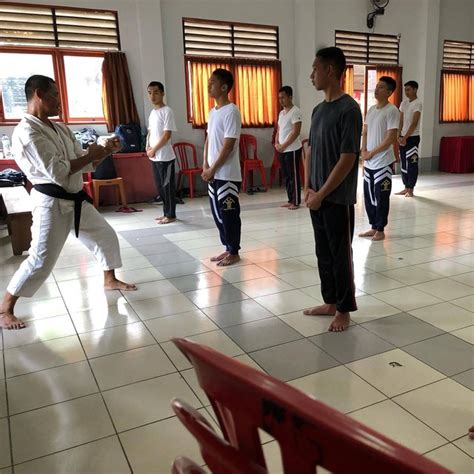 Petugas Rutan Gianyar Ikuti Pelatihan Dasar Kempo Kumparan