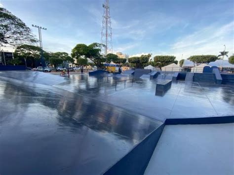 Pista de skate da Praça da Juventude é oficialmente inaugurada em