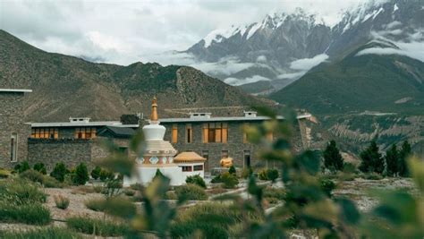 In Nepal, the mountains come alive with luxury lodges - Global Expat Recruiting