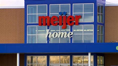 Meijer To Administer 25000 Covid 19 Vaccines To Seniors In Michigan