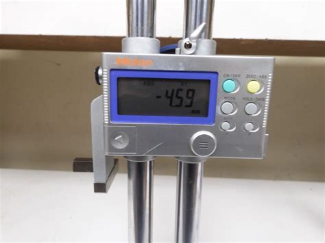 Mitutoyo HDM 30AX 0 300mm 01mm Metric Only Dual Column Height Gage