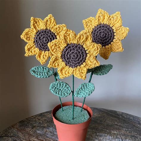 Crochet Sunflowers Set Of 3 Sunflower Bouquet Flowers Etsy In 2021