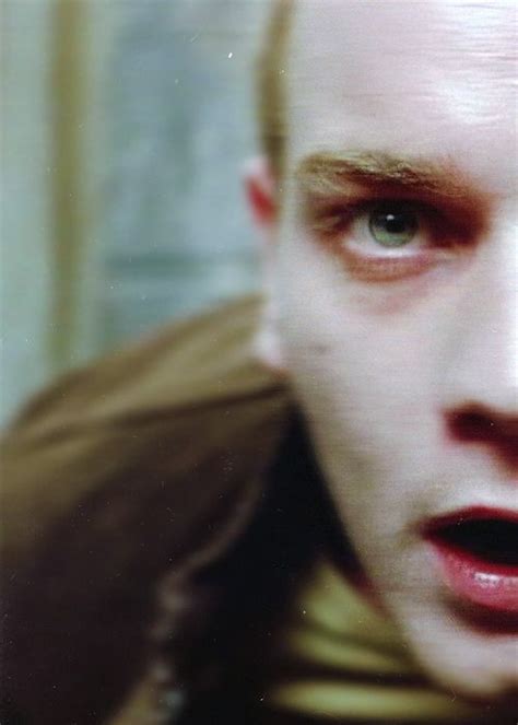 Renton / Ewan McGregor, Trainspotting (1996) - for-redheads ...