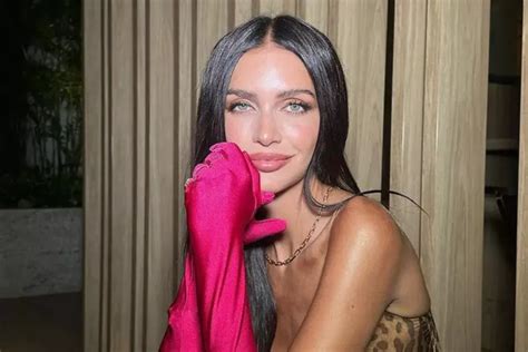Zaira Nara el impactante naked dress que usó para el Argentina Fashion