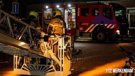 Vlammen Slaan Uit Schoorsteen Brand Snel Onder Controle Werkendam