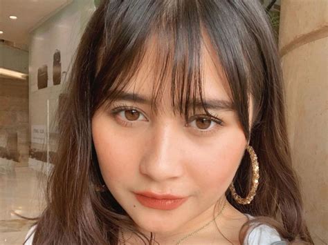 Pandai Memasak Prilly Latuconsina Open Po Kue Tagar