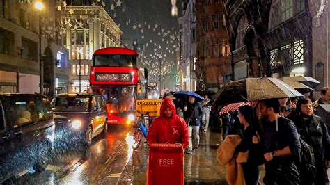 London Rain Oxford Street People Watching 4k London Raining Night