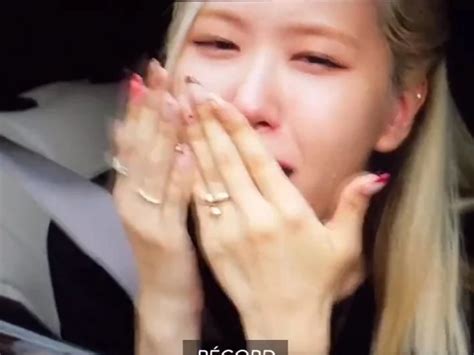 Blackpinks Rose Sheds Tears Of Joy After Seeing Her Fans In Person