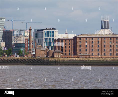 Waterfront in Liverpool Stock Photo - Alamy