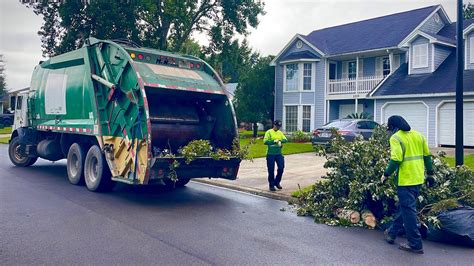 Wms Rebody Mack Mr Mcneilus Rear Loader Garbage Truck Packing