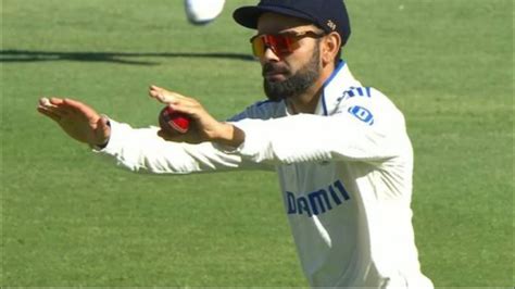 Virat Kohli Wins Hearts With Priceless Gesture For Retiring South