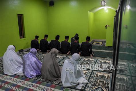 Doa Sholat Tahajud Arab Latin Dan Terjemahan Lengkap Dengan Niat