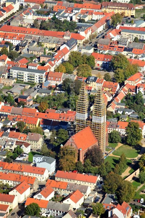 Neuruppin Aus Der Vogelperspektive Kirchengeb Ude Sankt Trinitatis Im