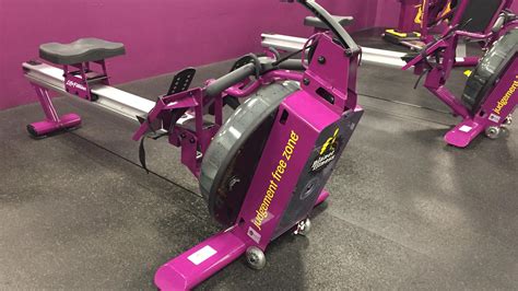 How To Use The Rowing Machine At Planet Fitness - FitnessRetro