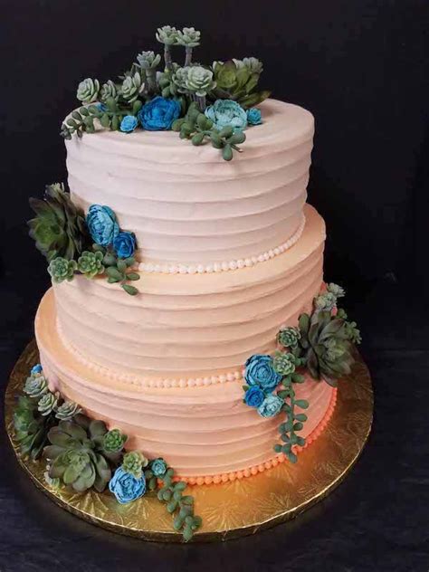 Fort McCoy Bakery - Cakes, Breads, Wedding Cakes | Linda's Bakery ...