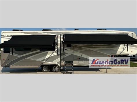 Used Drv Luxury Suites Mobile Suites Kssb Fifth Wheel At