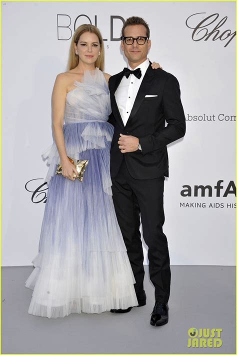 Suits' Gabriel Macht & Wife Jacinda Barrett Attend amfAR Gala Ahead of ...