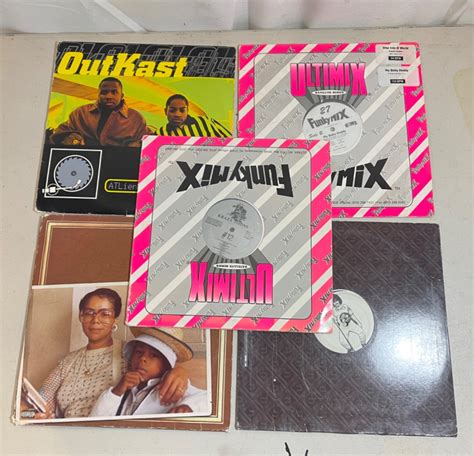 Lot #113 Lot of Vinyl Records - Bay Area Online Auctions