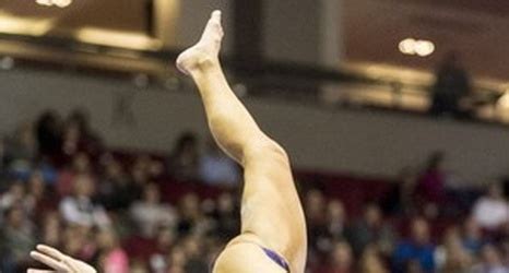 LSU women's gymnastics team wins regional title, advances to nationals