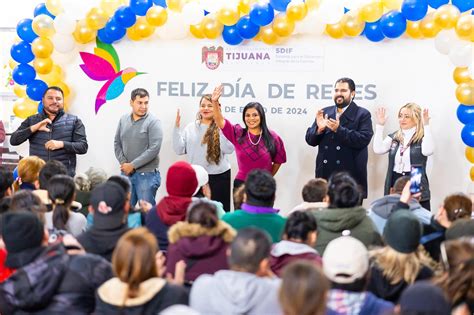 Alcaldesa De Tijuana Montserrat Caballero Celebra D A De Reyes Con El Dif