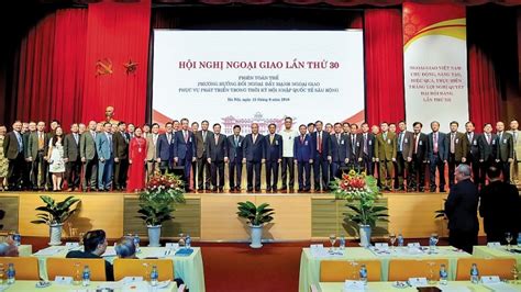 "Vietnam Diplomacy: 75 years together with the nation, devoting itself ...