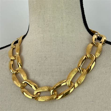 Vintage Napier Gold Link Necklace 20 Gem