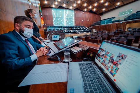 Deputados Gaúchos Autorizam A Compra De Vacinas Pelo Estado