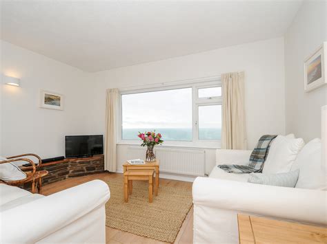 Whitsand Bay Beachfront, Whitsand Bay | Beach Stays