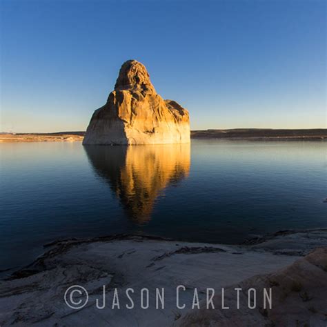 The Warmth Of Lone Rock At Sunset Lake Powell Utah Lake Powell Lone