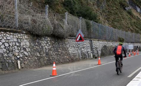 Reabierta Con Un Paso Alternativo La N Entre Zarautz Y Getaria El