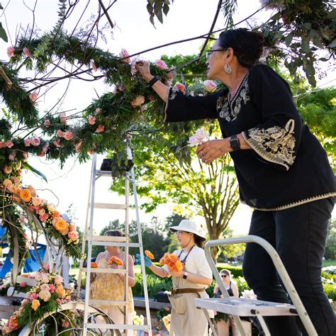 Designing from the Garden Workshop — Hitomi Gilliam AIFD