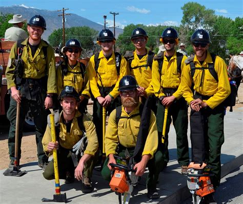 U.S. Forest Service firefighters | Wildland firefighters fro… | Flickr