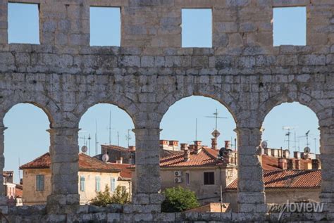 Lamphithéâtre de pula ou colisée de pula est un amphithéâtre