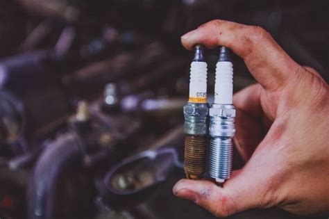 Symptoms of Bad Spark Plugs – and When to Replace • Road Sumo