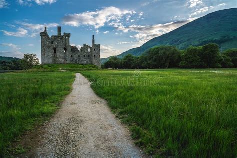 Ruins of Abandoned Kilchurn Castle, Scotland, UK Stock Photo - Image of ...