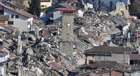 Amatrice Sei Mesi Dopo Il Terremoto Che Ha Colpito Il Centro Italia