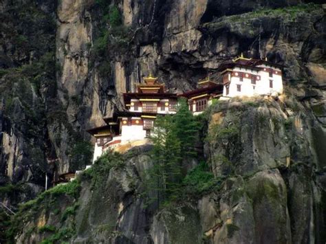 Paro Taktsang Monastery - "hanging monastery" of Bhutan | Wondermondo