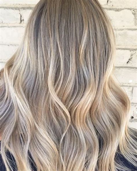 Gorgeous Blended Blonde Highlight Giving A Refresh Without A Harsh